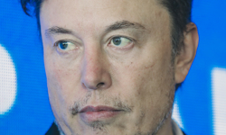 Elon Musk takes centre-stage in a media business that is spinning out of control